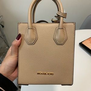 Michael Kors Mercer Extra Small Pebbled Cross Body